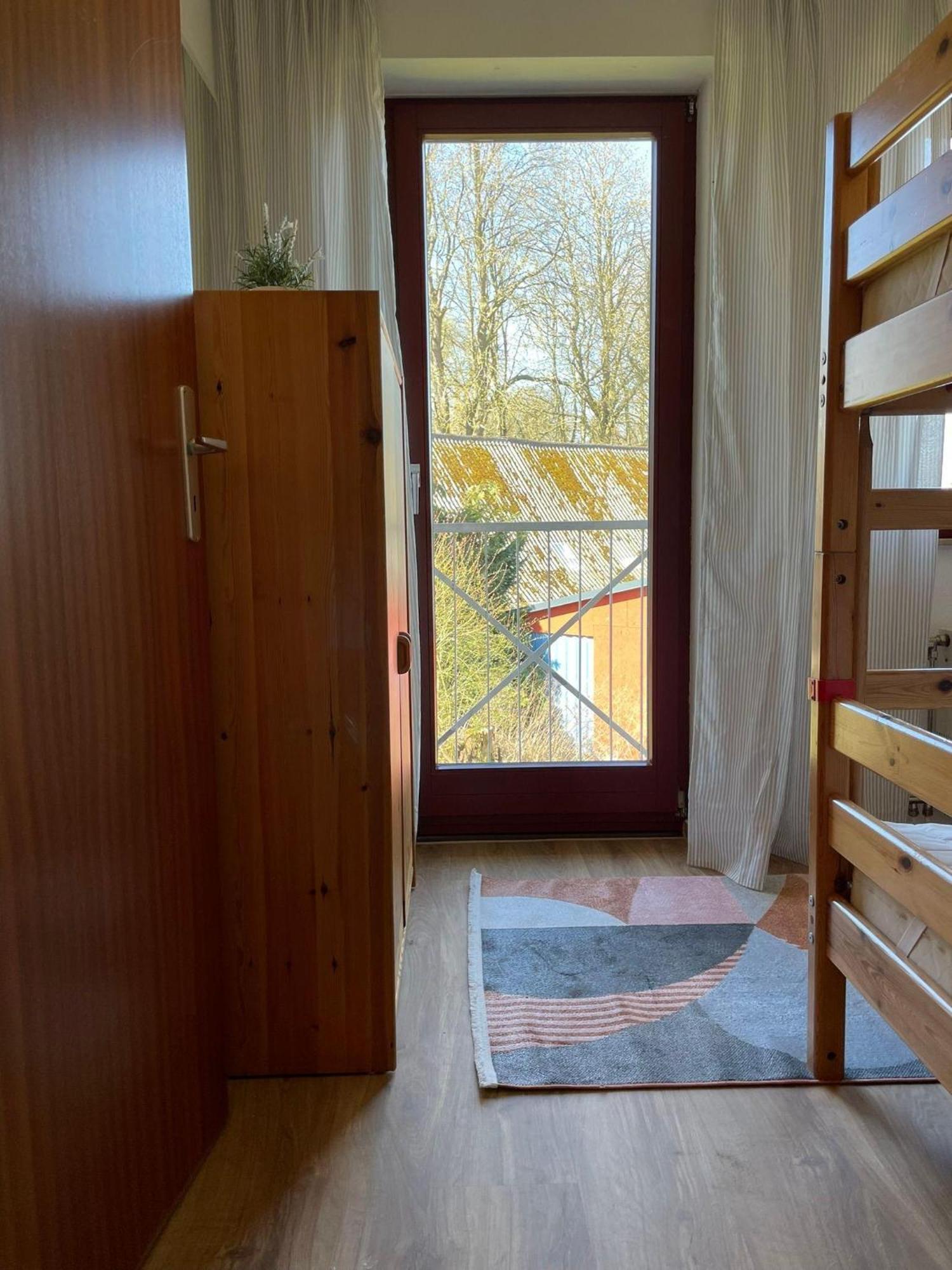Gustow  Ferienwohnung-Nils-Holgerson-Mit-Balkon-Zwischen-Strand-Wald-Wiese-Im-Suedosten-Der-Insel-Ruegen מראה חיצוני תמונה